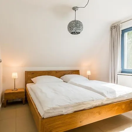 Drei Akazien 3 Daire *